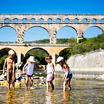 Tente Safari Au Pont Du Gard Campismo de Luxo