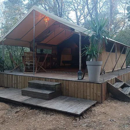 Campismo de Luxo Tente Safari Au Pont Du Gard *