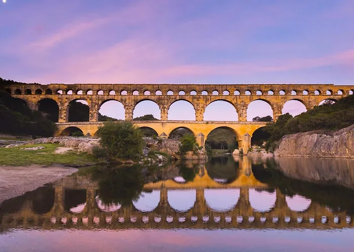 Tente Safari Au Pont Du Gard *